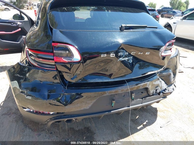 2017 PORSCHE MACAN WP1AB2A5XHLB14861 Photo 5