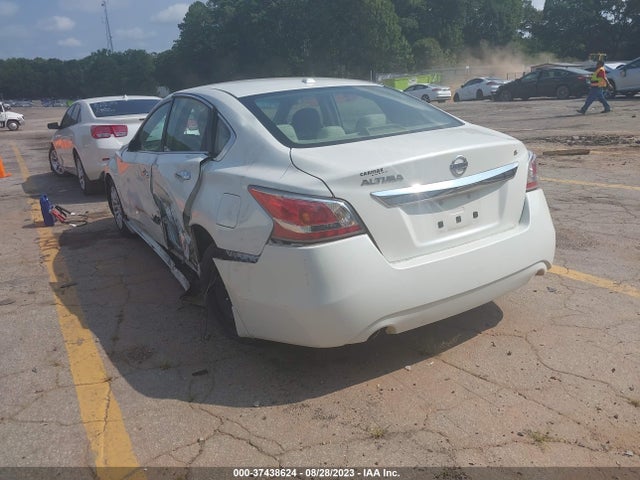Nissan Altima 2.5 S 2015 1N4AL3AP9FC409782 Image 3