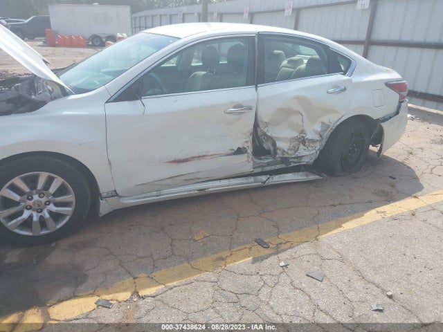 Nissan Altima 2.5 S 2015 1N4AL3AP9FC409782 Image 6