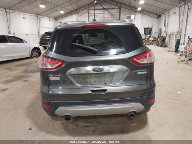 1FMCU0JX1FUC21679 Ford Escape Titanium