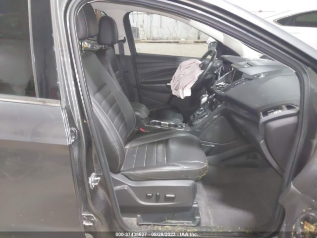 1FMCU0JX1FUC21679 Ford Escape Titanium