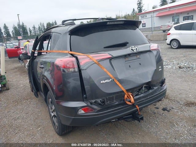 Toyota RAV4 LE 2018 JTMBFREV9JJ199920 Image 3