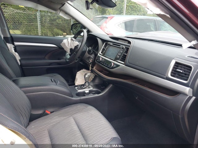 Toyota Highlander Le 2019 5TDZZRFH5KS362517 Image 11