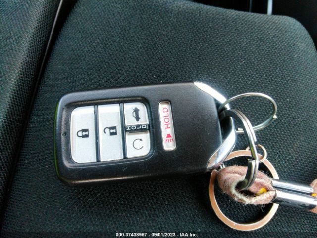 19XFC2F75JE031674 Honda Civic Sedan Ex