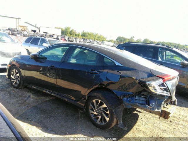 19XFC2F75JE031674 Honda Civic Sedan Ex
