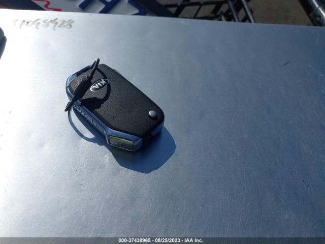 5XYPG4A36HG255526 KIA SORENTO LX
