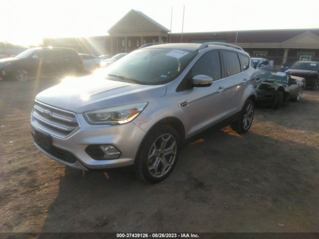 1FMCU0J96HUA22616 Ford Escape Titanium
