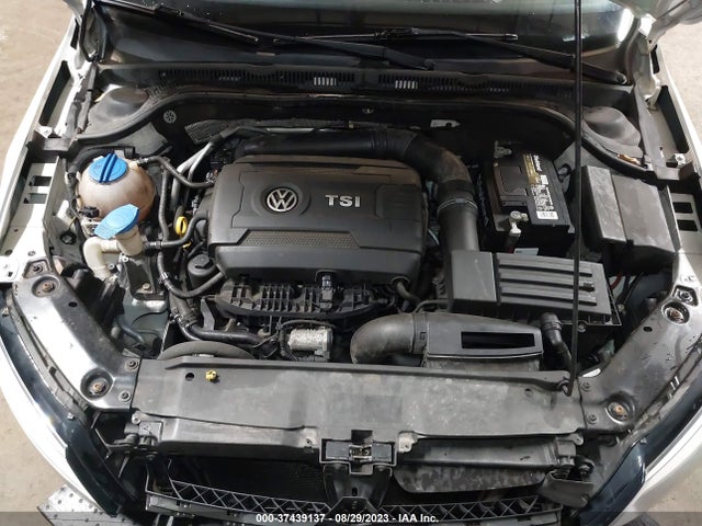 3VWD17AJ8EM353831 Volkswagen Jetta Sedan Se W/connectivity