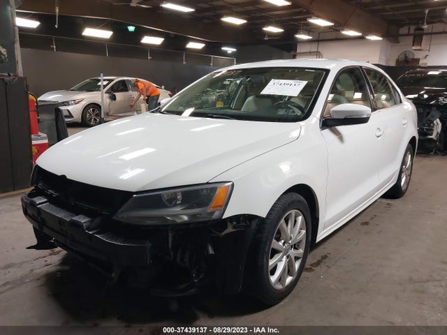 3VWD17AJ8EM353831 Volkswagen Jetta Sedan Se W/connectivity