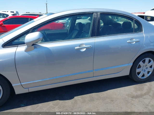 2010 HONDA CIVIC SDN LX VIN: 2HGFA1F58AH587157