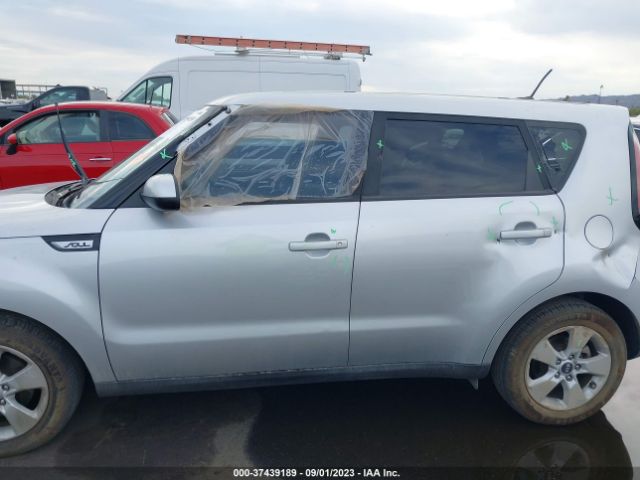 KNDJN2A23K7656527 KIA Soul Base