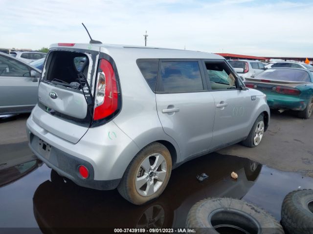 KNDJN2A23K7656527 KIA Soul Base
