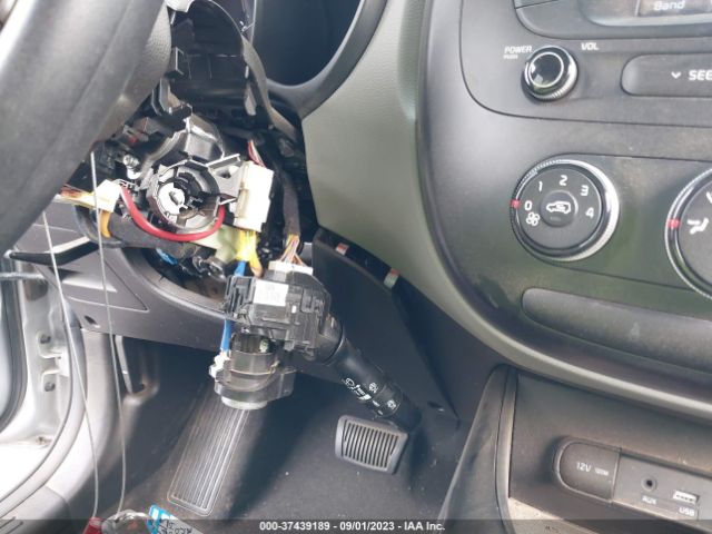 KNDJN2A23K7656527 KIA Soul Base