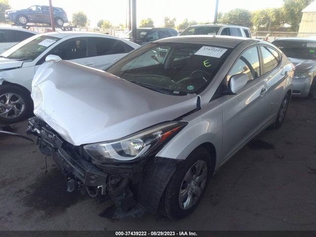 2016 HYUNDAI ELANTRA SE VIN: 5NPDH4AE2GH717945