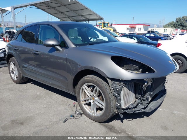 2016 PORSCHE MACAN WP1AB2A50GLB54607 Photo 0