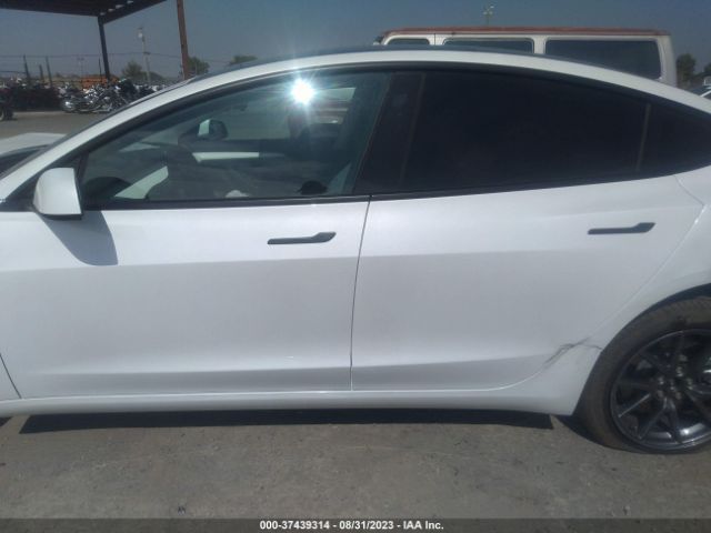 5YJ3E1EA2PF488949 Tesla MODEL 3