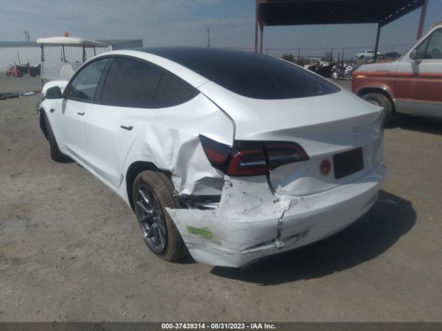 5YJ3E1EA2PF488949 Tesla MODEL 3