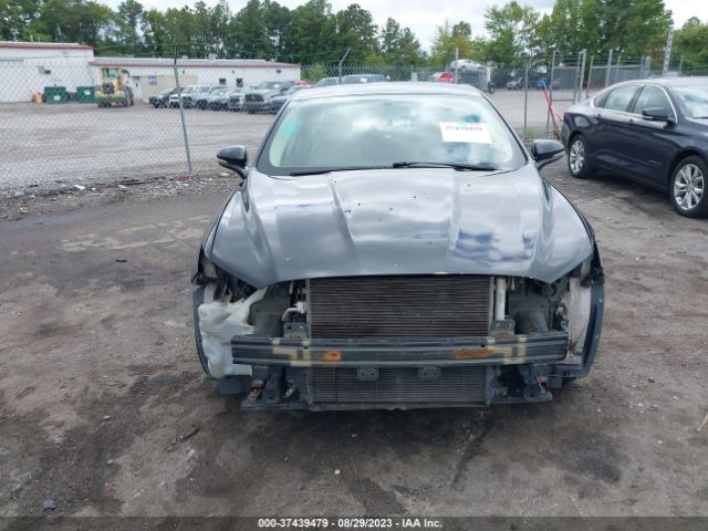 3FA6P0HD0FR202168 Ford FUSION SE