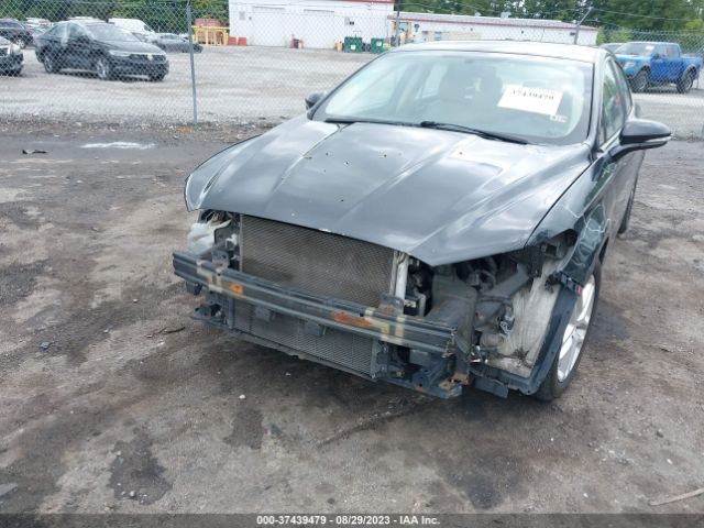 3FA6P0HD0FR202168 Ford FUSION SE