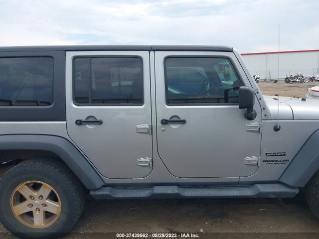 1C4BJWDG8EL170984 Jeep Wrangler Unlimited Sport