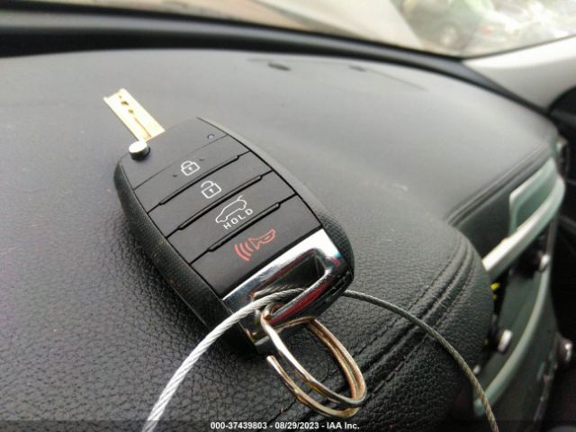 5XYPG4A34KG500704 KIA SORENTO L