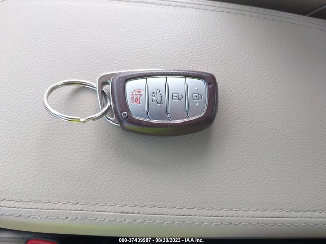 Hyundai Elantra Limited 2017 5NPD84LF1HH103671 Image 11