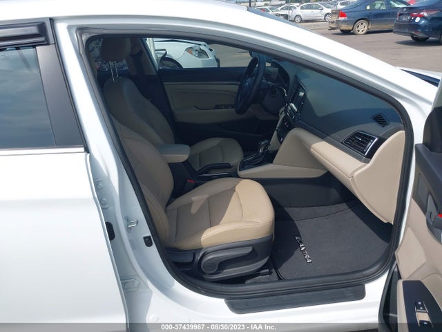 Hyundai Elantra Limited 2017 5NPD84LF1HH103671 Image 5