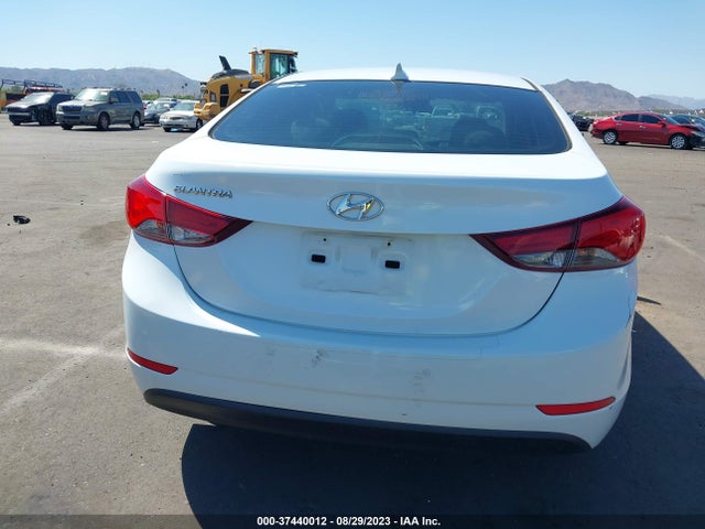 Hyundai ELANTRA SE 2015 5NPDH4AE0FH597979 Image 8