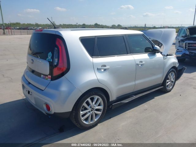 KNDJP3A52K7677573 KIA SOUL +