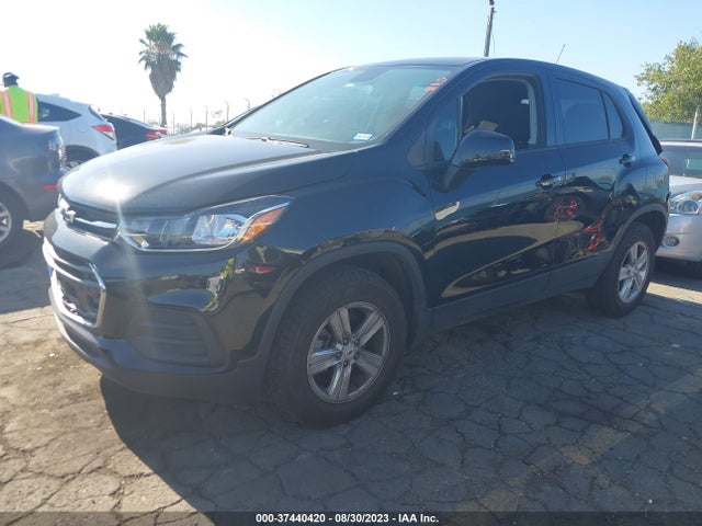 Chevrolet TRAX LS 2022 KL7CJNSM5NB538872 Image 2