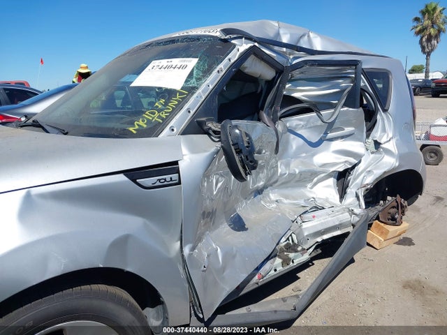 KIA Soul Base 2015 KNDJN2A26F7805292 Image 6