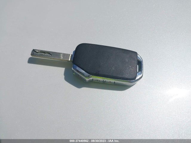 2021 KIA SELTOS LX VIN: KNDEPCAA1M7061008