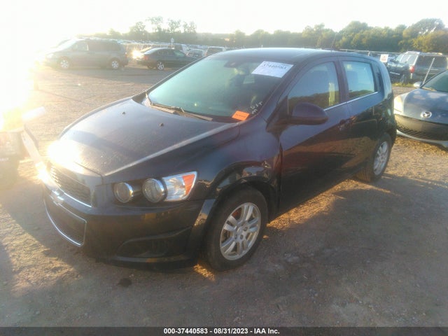 Chevrolet SONIC LT 2015 1G1JC6SH0F4108369 Image 2