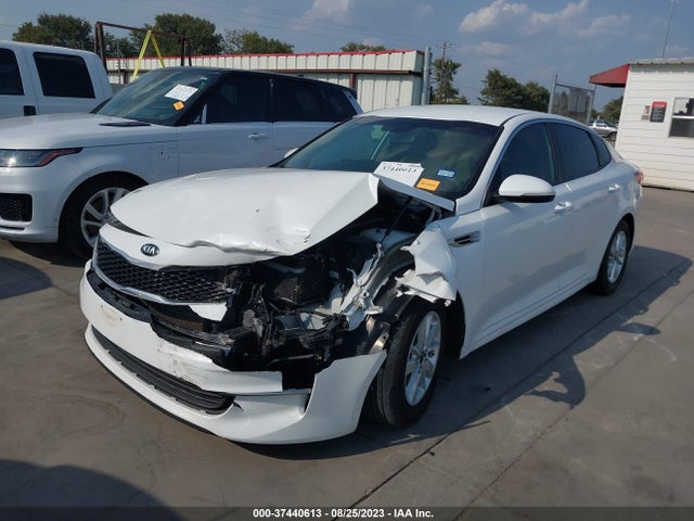KIA Optima Lx 2016 5XXGT4L35GG049450 Image 2
