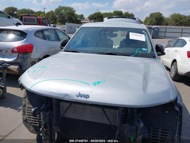 1C4RJJAG4M8211540 Jeep Grand Cherokee L Laredo