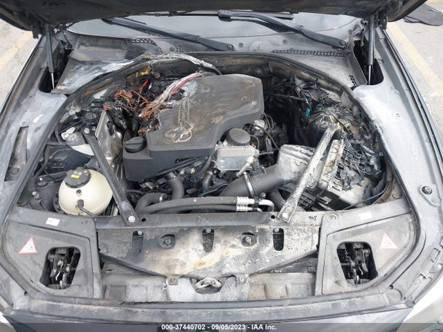 WBA5A5C52FD522148 BMW 528I