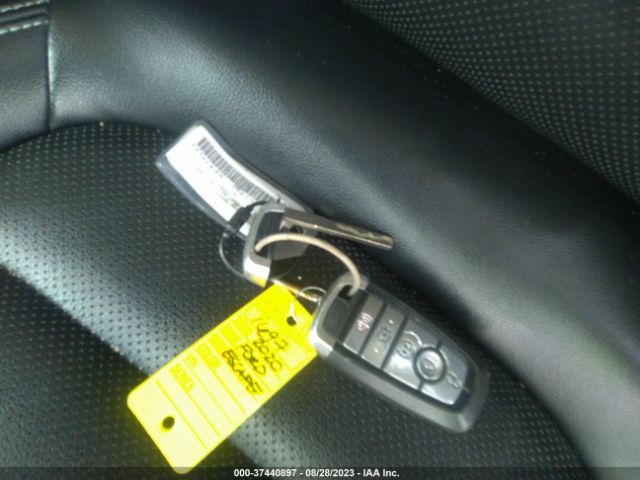 1FMCU0H61LUB10204 Ford ESCAPE SEL