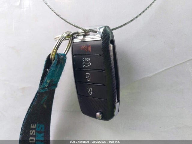 KIA Optima S 2018 5XXGT4L33JG202527 Image 11