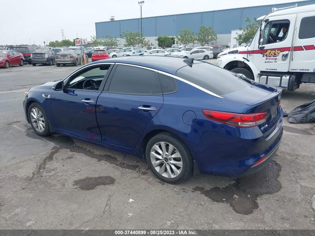 KIA Optima S 2018 5XXGT4L33JG202527 Image 3