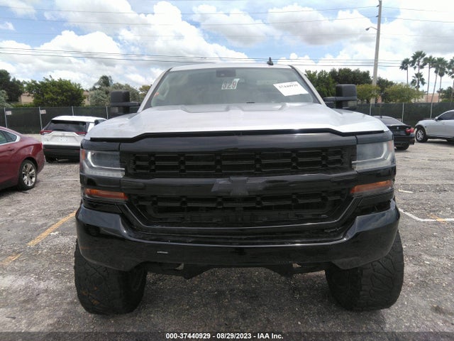 2018 CHEVROLET SILVERADO 1500 LT VIN: 1GCVKREC9JZ180552