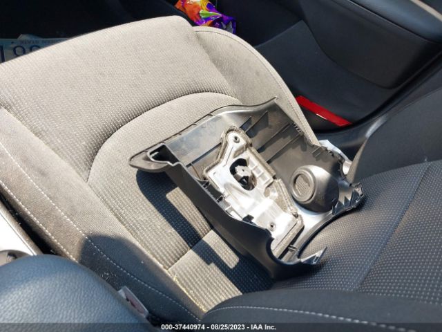 3KPF24AD8ME375595 KIA Forte Lxs