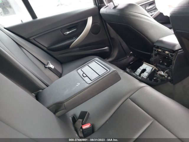 WBA8E1G50HNU14337 BMW 3 Series 320i