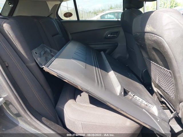 Chevrolet TRAX LS 2020 3GNCJKSB9LL137084 Image 8