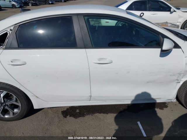 3KPF24AD9KE013420 KIA Forte Lxs