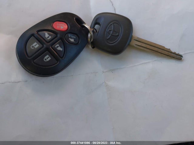 Toyota SIENNA SE 2014 5TDXK3DC9ES479568 Image 3