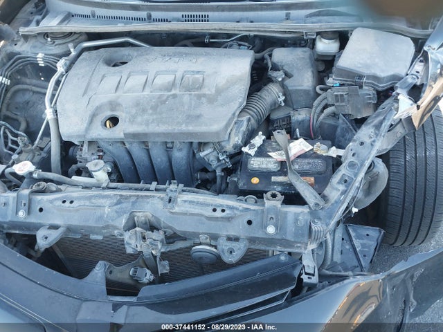 Toyota COROLLA LE 2018 5YFBURHE1JP842564 Image 10