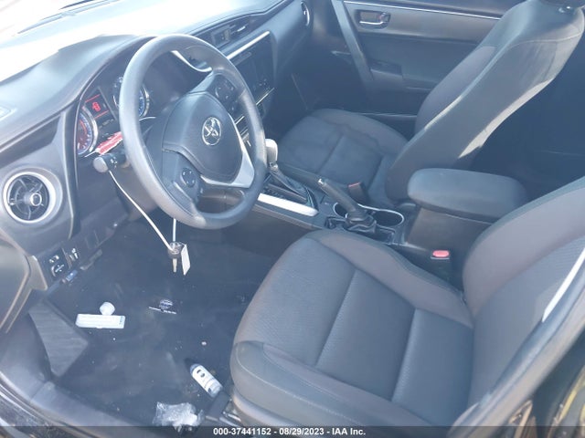 Toyota COROLLA LE 2018 5YFBURHE1JP842564 Image 5