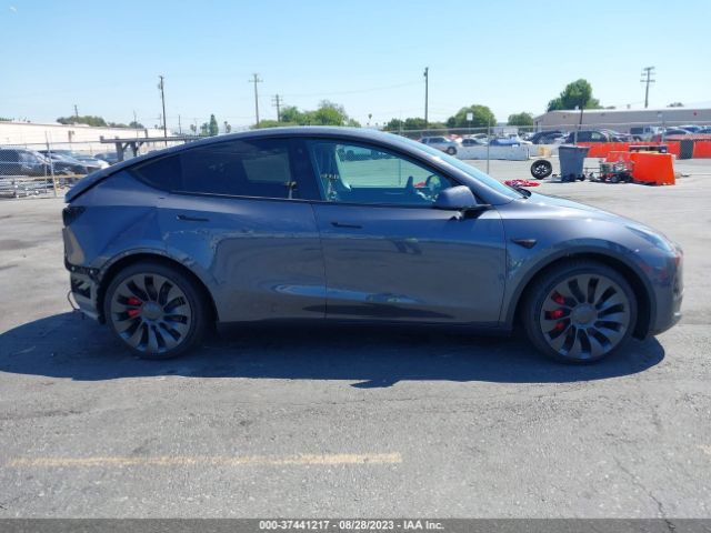 7SAYGDEF9PF700665 Tesla Model Y Performance