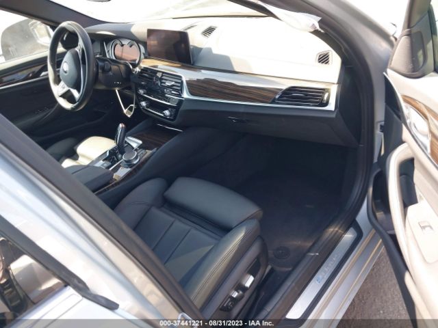 WBAJA9C52KB398622 BMW 5 Series 530e Iperformance
