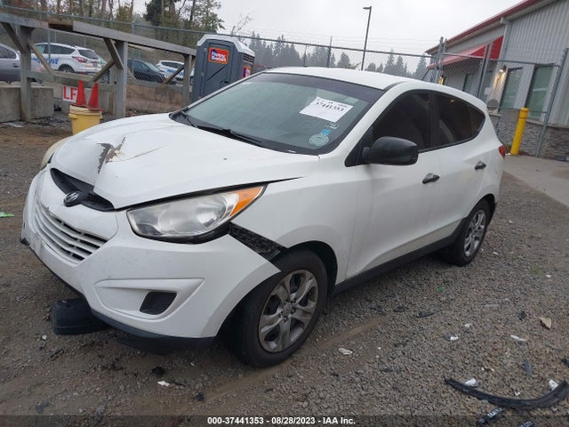 2011 HYUNDAI TUCSON GL VIN: KM8JT3AB1BU211468